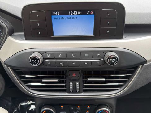 Used 2022 Ford Escape S AWD/4WD image 15
