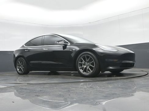Used 2019 Tesla Model 3 Performance image 48