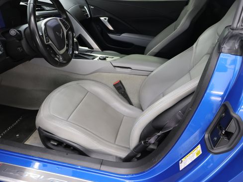 Used 2014 Chevrolet Corvette Stingray Convertible w/ 2LT Preferred Equipment Group RWD image 8
