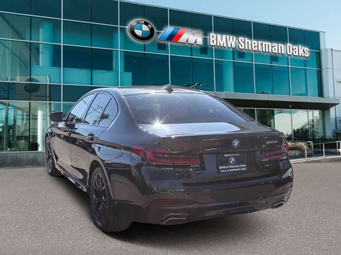 Used 2023 BMW 530e w/ M Sport Package image 6