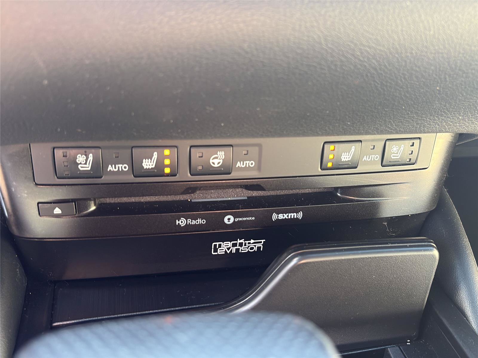Used 2021 Lexus ES 350 F Sport w/ Special Edition FWD image 30