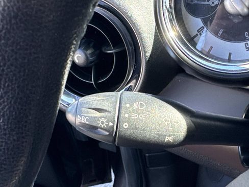 Used 2013 MINI Cooper Convertible image 18