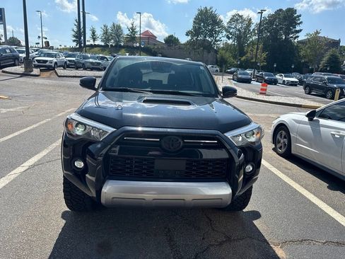 Used 2024 Toyota 4Runner TRD Off-Road Premium w/ Moonroof Package AWD/4WD image 2