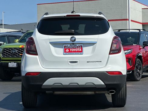 Used 2021 Buick Encore Preferred w/ Safety Package image 8