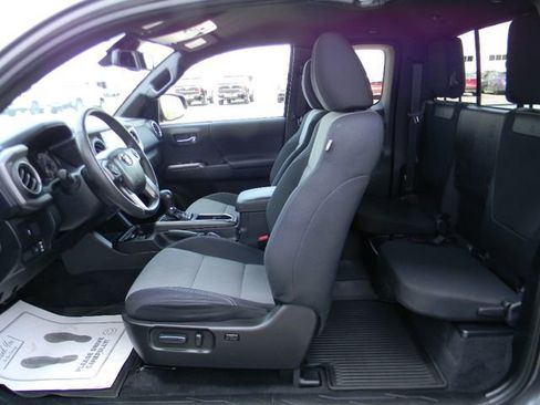 Used 2021 Toyota Tacoma TRD Sport AWD/4WD image 24