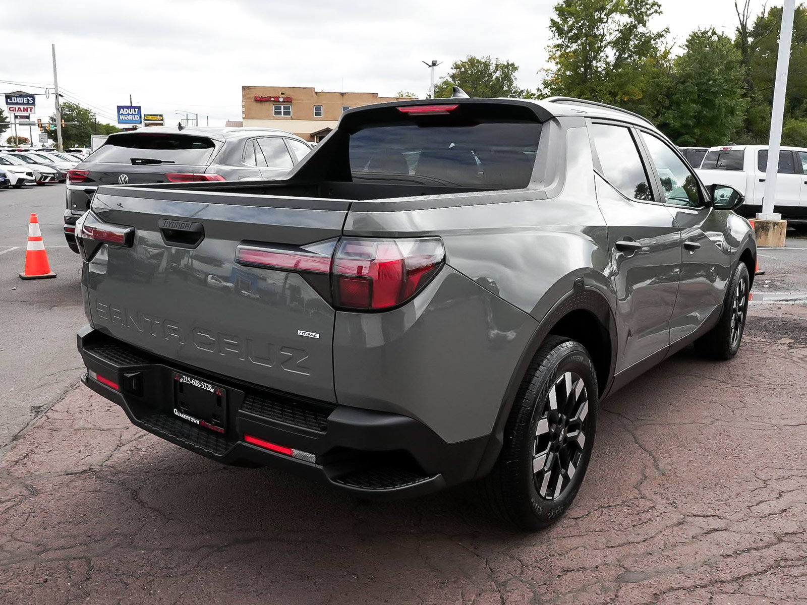 Used 2025 Hyundai Santa Cruz SEL AWD/4WD image 6