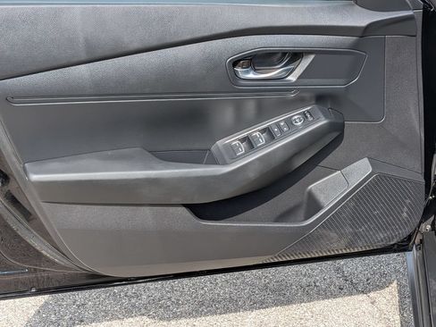 Used 2025 Honda Accord LX image 18