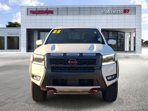 Certified 2025 Nissan Frontier PRO-4X image 2