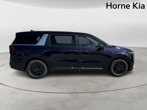 New 2026 Kia Carnival LX image 3