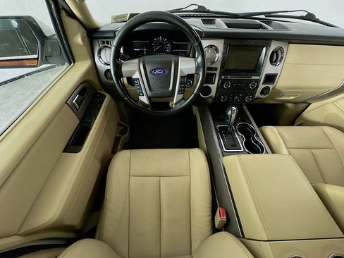 Used 2017 Ford Expedition Limited w/ Equipment Group 301A RWD image 9
