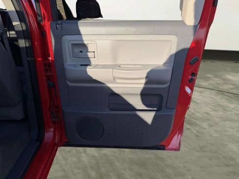 Used 2005 Dodge Dakota SLT image 19