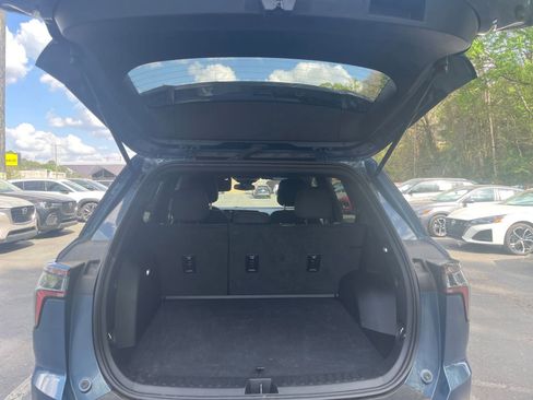 Used 2025 Chevrolet Equinox LT image 32