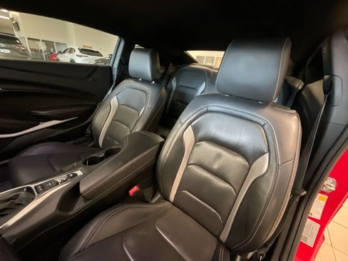 Used 2018 Chevrolet Camaro LT image 9
