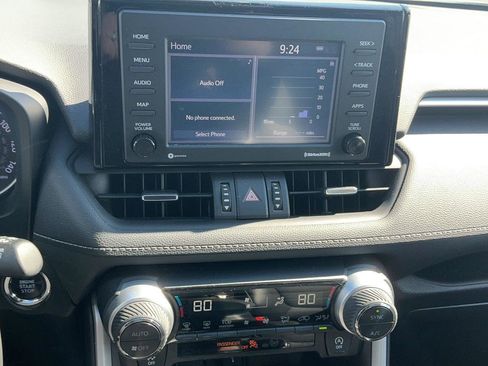 Used 2022 Toyota RAV4 XLE Premium w/ Carpet Mat Package (TMS) image 22