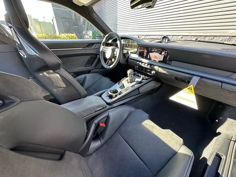 Used 2026 Porsche 911 GT3 image 37