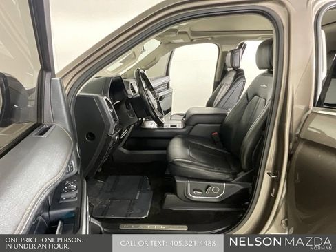 Used 2018 Ford Expedition Platinum RWD image 11