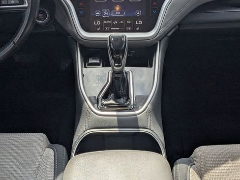 Used 2020 Subaru Outback Premium image 19