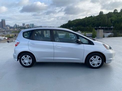 Used 2011 Honda Fit image 2