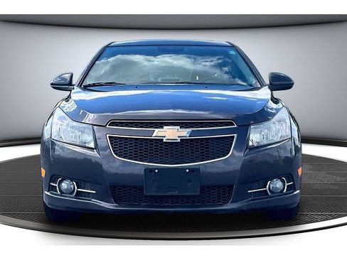 Used 2014 Chevrolet Cruze LTZ w/ RS Package FWD image 4