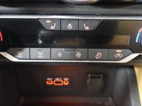 Used 2023 Nissan Sentra SV w/ SV Premium Package image 45