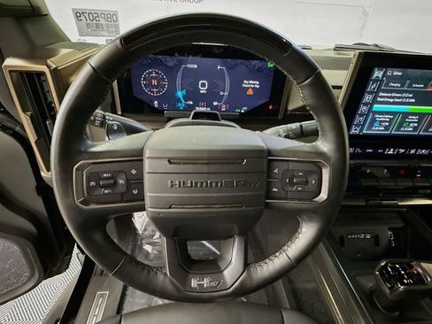 Used 2024 GMC Hummer EV 2X image 13