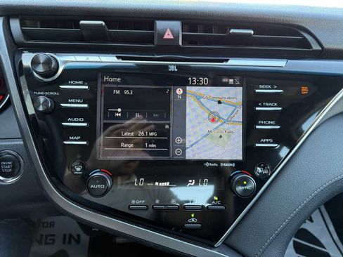 Used 2018 Toyota Camry XSE w/ Driver Assist Package image 17