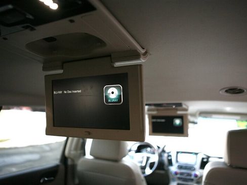 Used 2019 GMC Yukon XL SLT w/ Open Road Package image 22