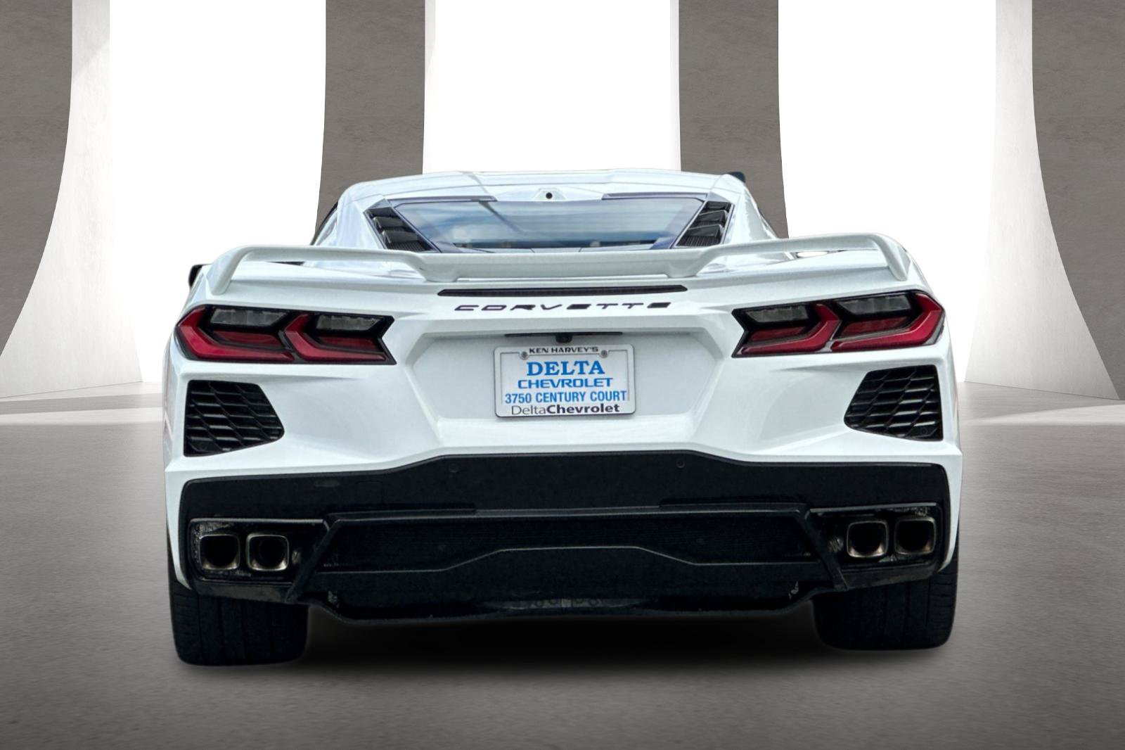 Used 2022 Chevrolet Corvette Stingray Premium Cpe w/ Z51 Performance Package RWD image 5