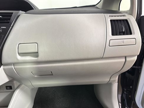 Used 2014 Toyota Prius V Three FWD image 24