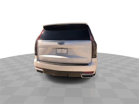 Certified 2023 Cadillac Escalade Premium Luxury image 13