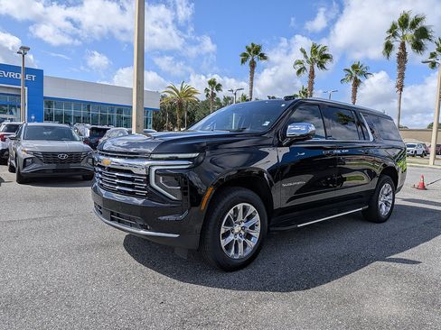 Certified 2025 Chevrolet Suburban Premier AWD/4WD image 7