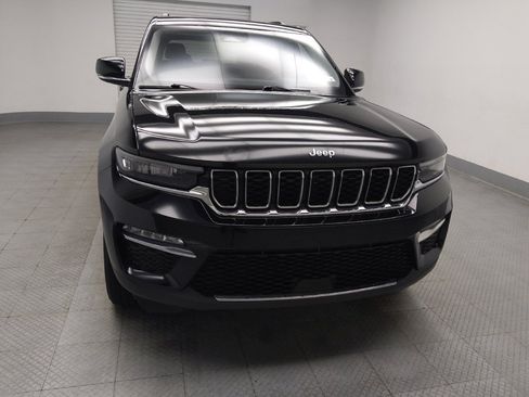 Used 2023 Jeep Grand Cherokee Limited AWD/4WD image 14
