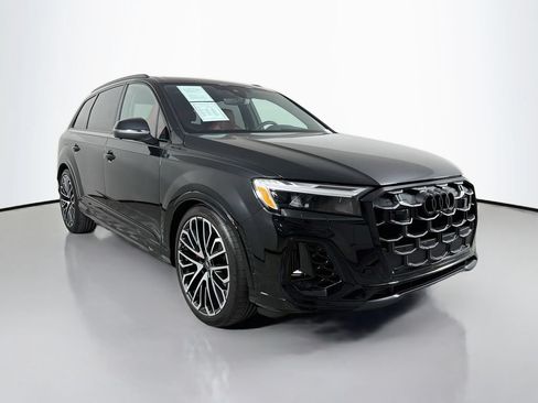 Used 2026 Audi SQ7 Premium Plus AWD/4WD image 3