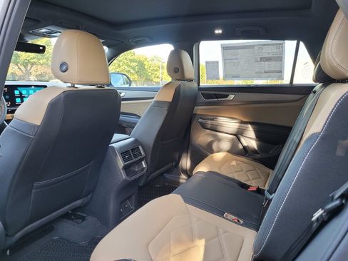 New 2026 Volkswagen Atlas Cross Sport SE AWD/4WD image 14