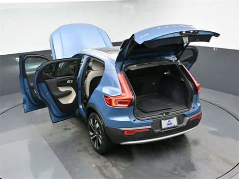 Used 2023 Volvo XC40 B5 Ultimate w/ Protection Package Premier image 56