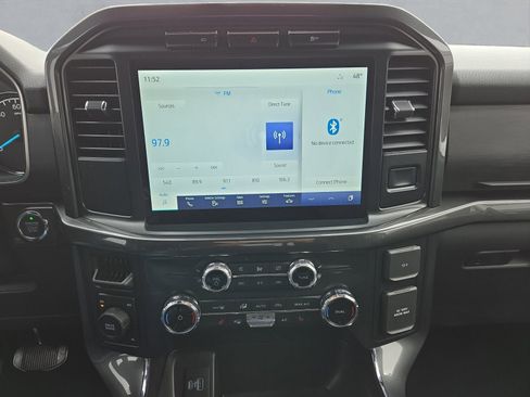 Certified 2022 Ford F150 XLT w/ Equipment Group 302A High image 17