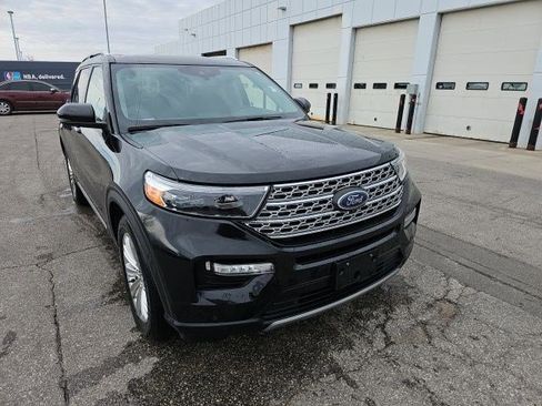 Used 2020 Ford Explorer Limited w/ Class III Trailer Tow Package image 8