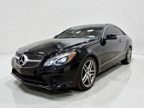 Used 2016 Mercedes-Benz E 400 4MATIC Coupe image 2