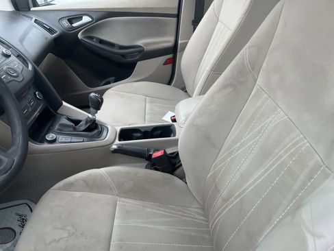 Used 2015 Ford Focus SE image 23