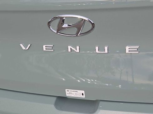 New 2026 Hyundai Venue SE image 12