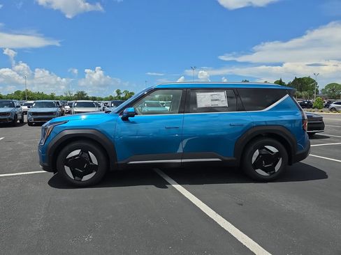 New 2026 Kia EV9 Wind AWD/4WD image 5