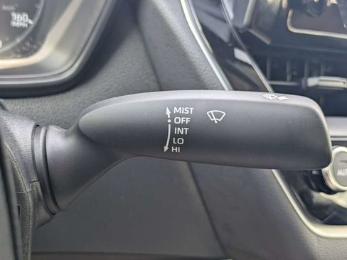 Used 2025 Toyota Corolla LE FWD image 28