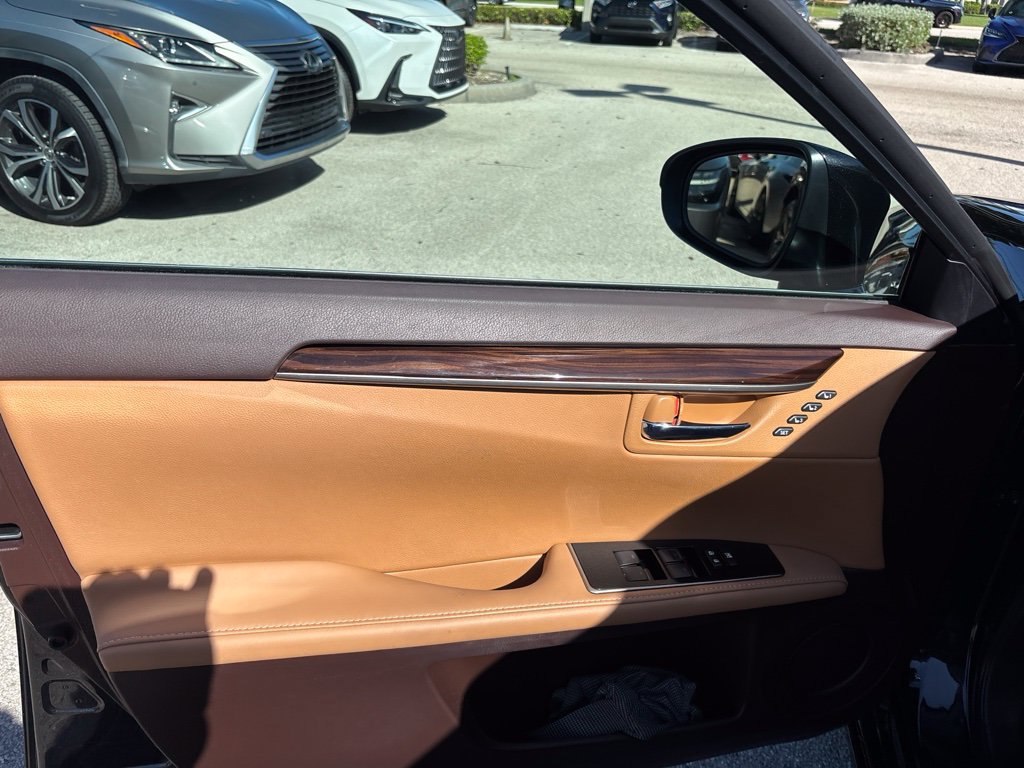 Used 2017 Lexus ES 350 FWD image 16
