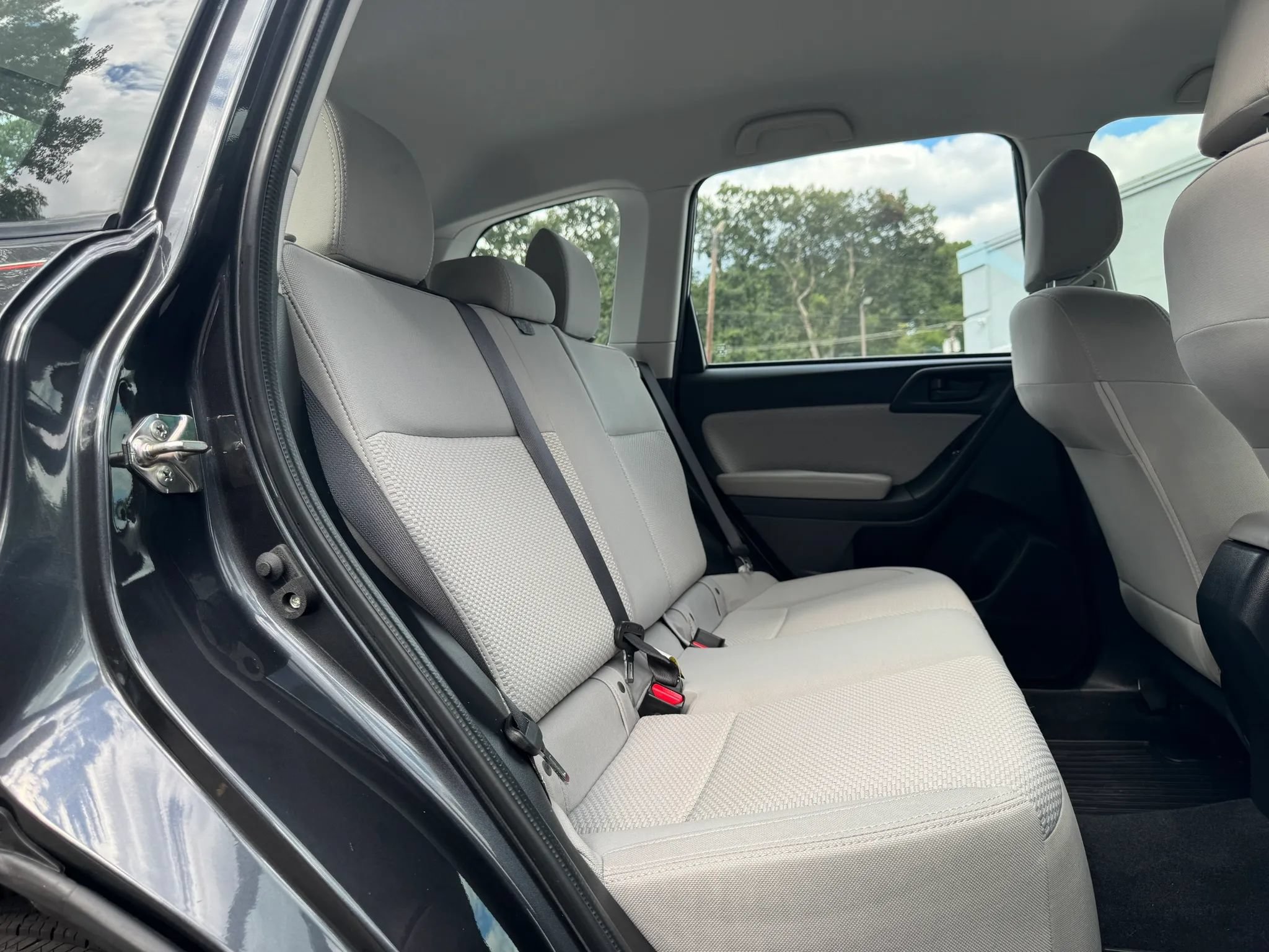 Used 2018 Subaru Forester 2.5i w/ Alloy Wheel Package AWD/4WD image 19