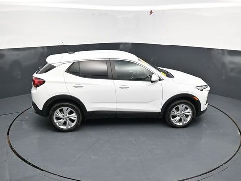 Used 2025 Buick Encore GX Preferred AWD/4WD image 42