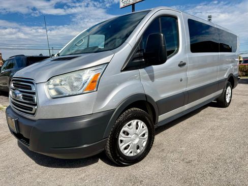 Used 2016 Ford Transit 350 XLT RWD image 2