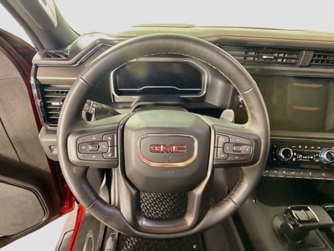 Used 2023 GMC Sierra 1500 AT4 w/ AT4 Premium Package AWD/4WD image 5