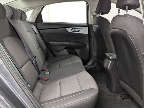 Used 2023 Kia Forte LX image 19