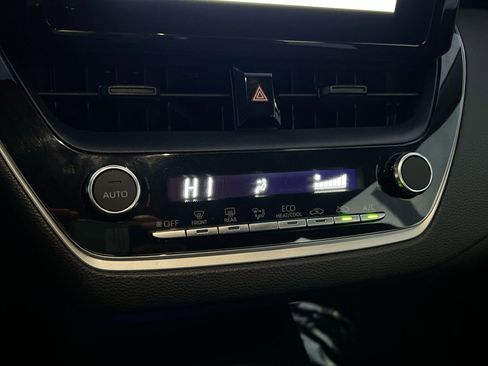 Used 2023 Toyota Corolla LE image 21