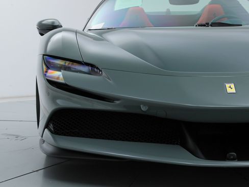 Certified 2025 Ferrari SF90 Spider AWD/4WD image 18